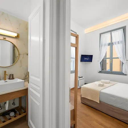 Handakos Luxury *